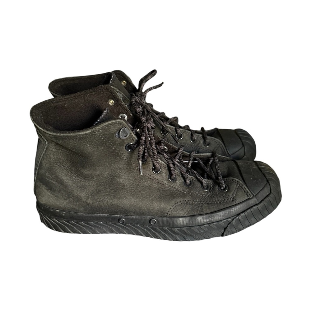 Men’s Water-Proof Lined Converse Chuck Taylor Sneakers
